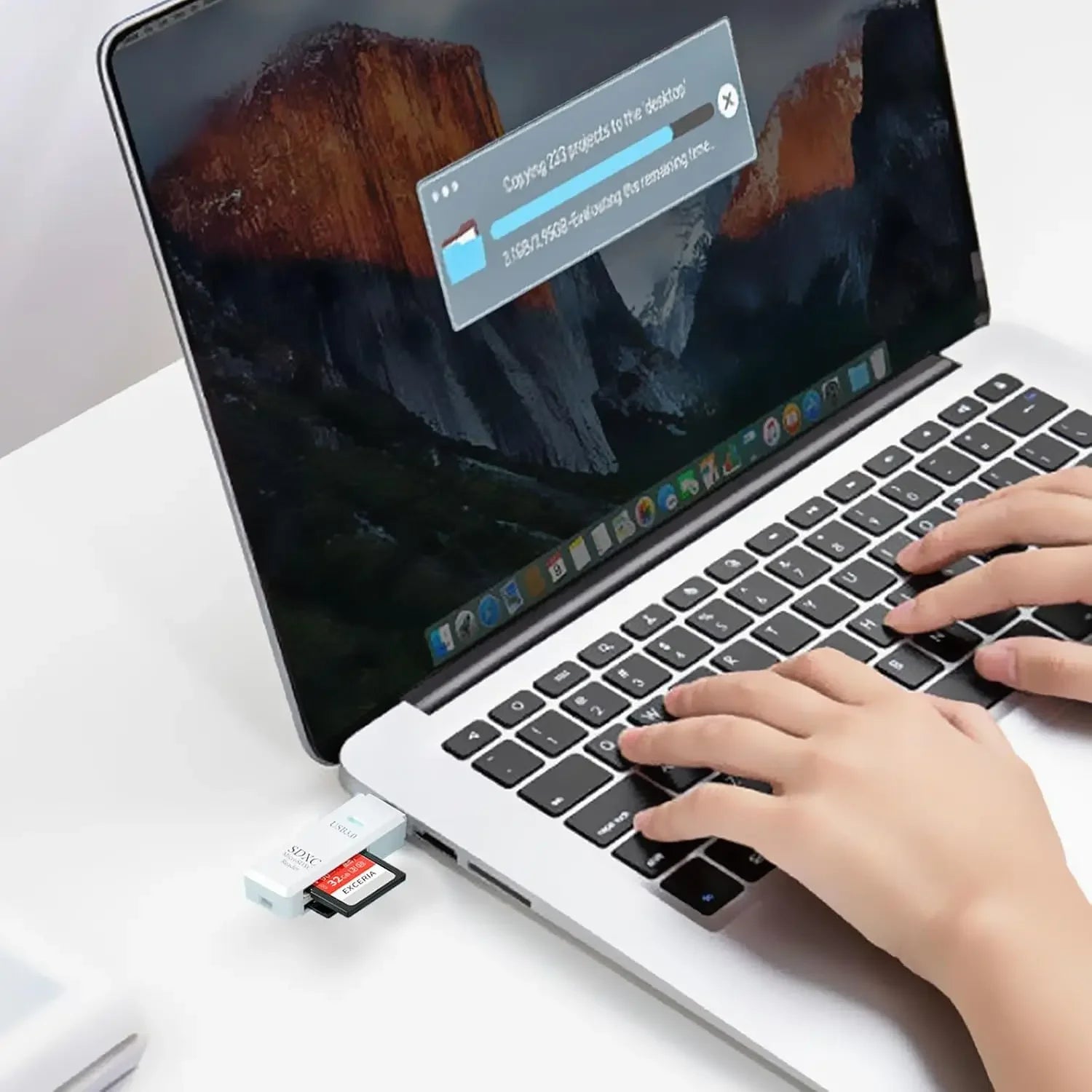 Lector de Tarjetas USB 2 en 1 SD y MicroSD